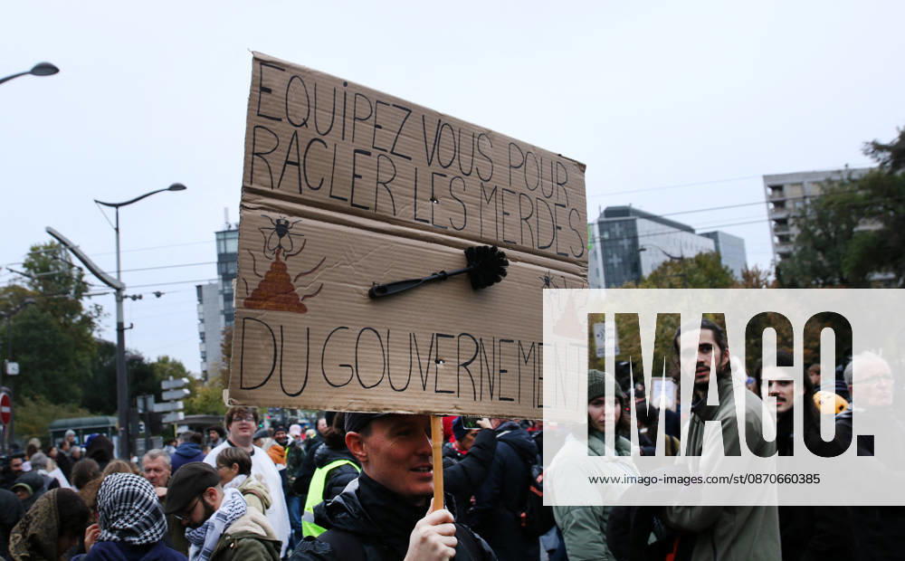 Yellow Vests Protest Act II - Paris Demonstration in favor of purchasing power, the protection of public services, and fiscal and social justice, in Paris on October 24, 2026 as part of a nationwide call for mobilisation bringing together former members of the Yellow Vest movement, labor unions, high school and university students. Photo by Florian Aventurier ABACAPRESS.COM Paris France