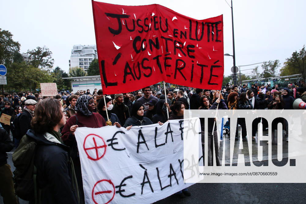 Yellow Vests Protest Act II - Paris Demonstration in favor of purchasing power, the protection of public services, and fiscal and social justice, in Paris on October 24, 2026 as part of a nationwide call for mobilisation bringing together former members of the Yellow Vest movement, labor unions, high school and university students. Photo by Florian Aventurier ABACAPRESS.COM Paris France