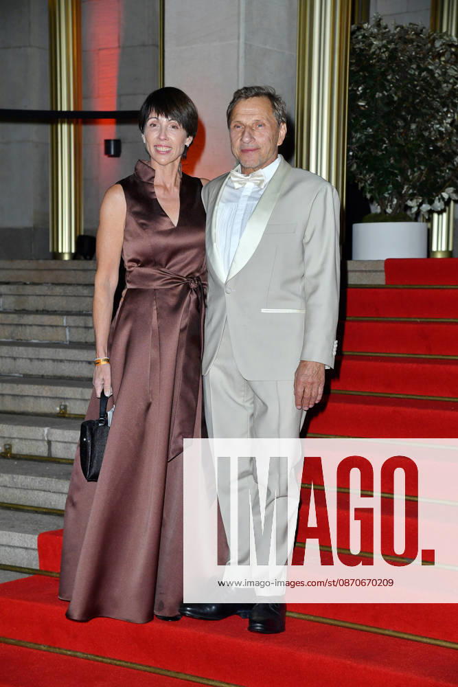 Richy Müller mit Ehefrau Christl Stumhofer beim Leipziger Opernball 2026 in der Oper Leipzig am 24.10.2026
