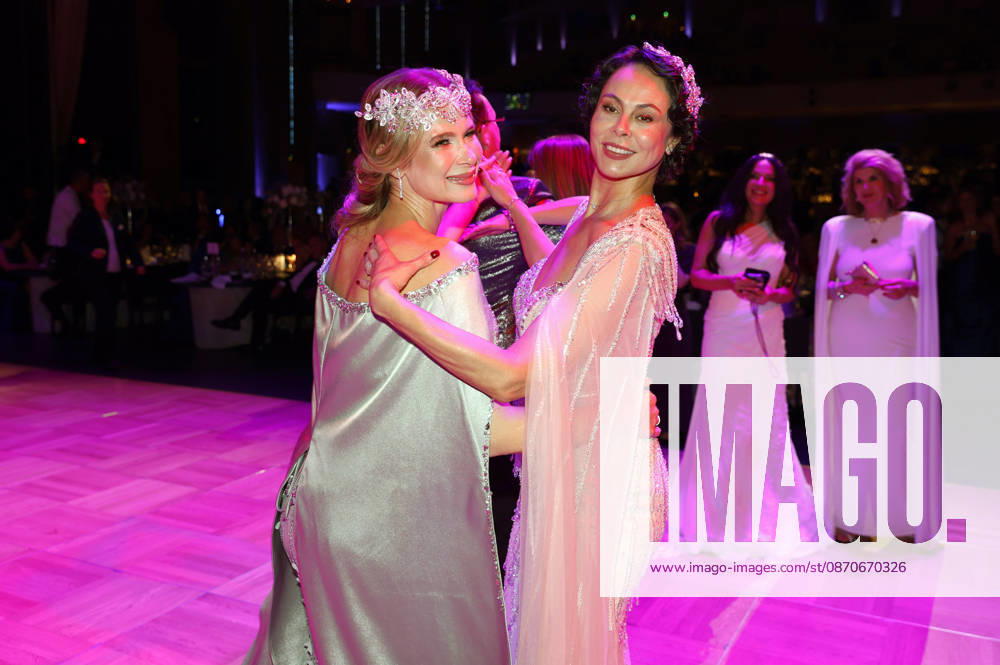 Iryna Thater und Natalia Yegorova beim 31. Leipziger Opernball 2026 in der Oper Leipzig. Leipzig