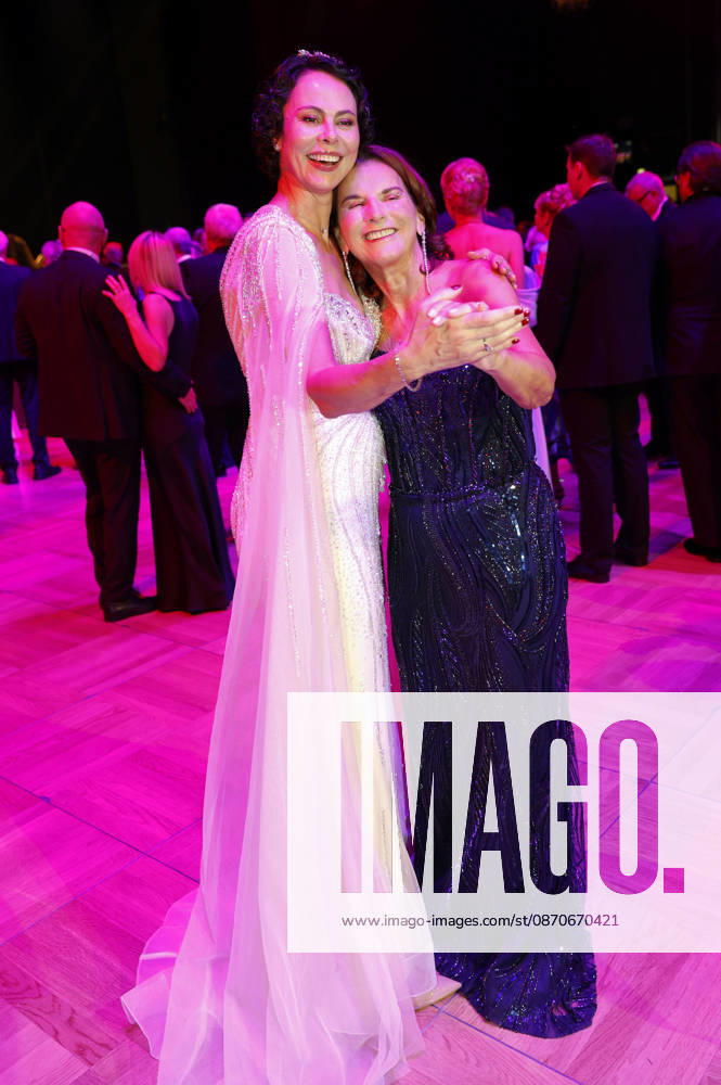 Natalia Yegorova und Claudia Obert beim 31. Leipziger Opernball 2026 in der Oper Leipzig. Leipzig