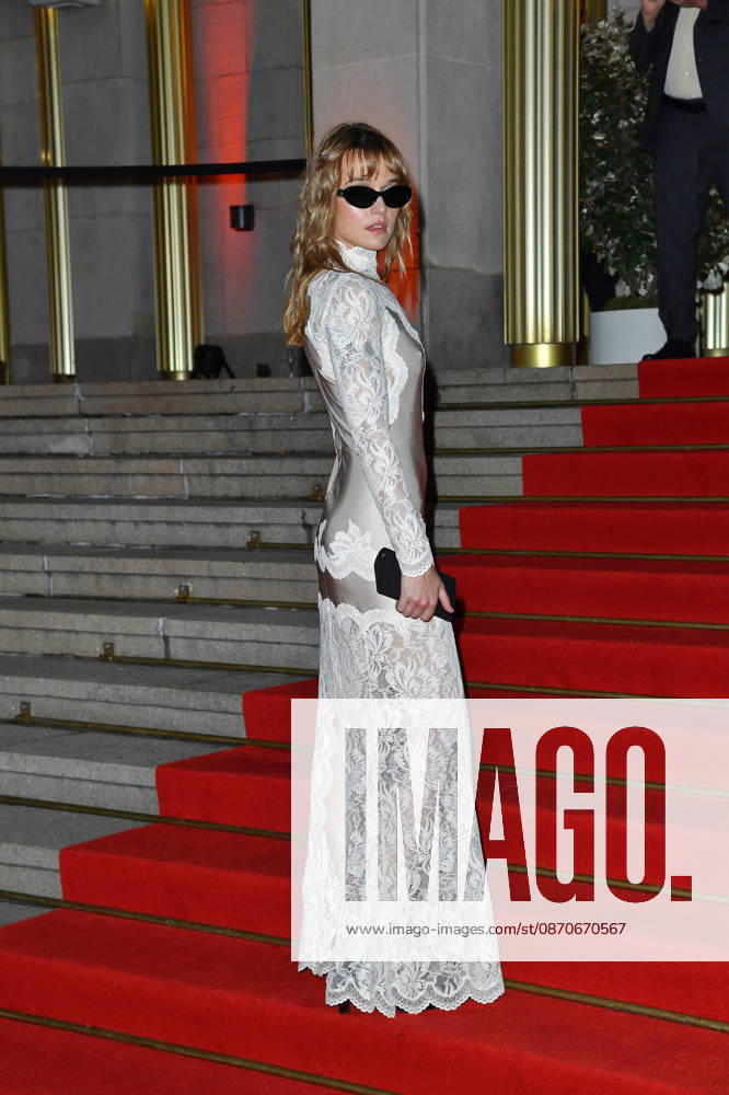 Lotte (Bürgerlich Charlotte Rezbach) beim Leipziger Opernball 2026 in der Oper Leipzig am 24.10.2026
