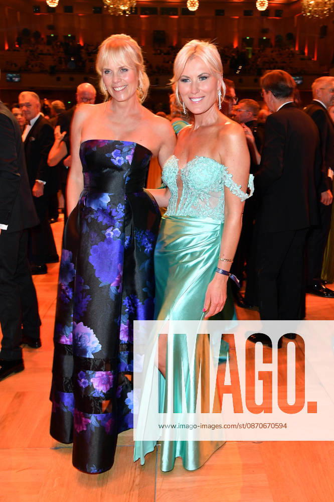Melanie Marschke und Kamilla Senjo beim Leipziger Opernball 2026 in der Oper Leipzig am 24.10.2026
