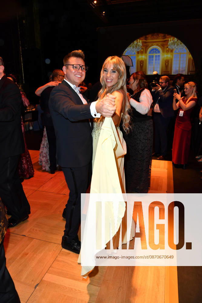 Annemarie Eilfeld und Dominik Ledeabeim Leipziger Opernball 2026 in der Oper Leipzig a m 24.10.2026