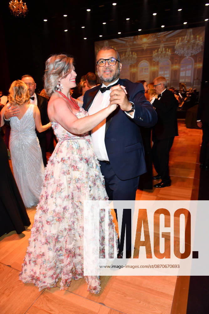 Cheryl Shepard mit Ehemann Nikolaus Okonkwo beim Leipziger Opernball 2026 in der Oper Leipzig am 24.10.2026