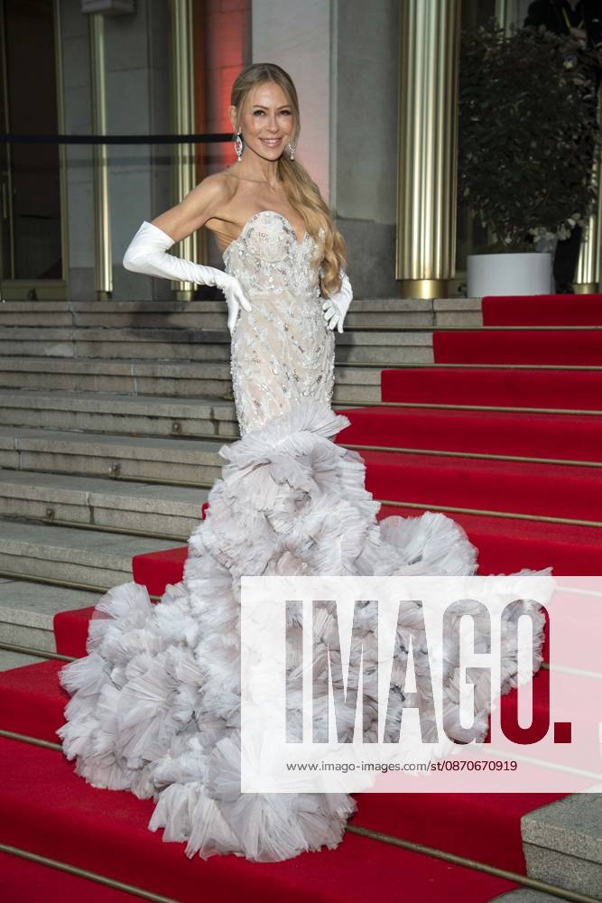 ABB OPERNBALL- Jenny Elvers zu Gast auf dem 31.Leipziger Opernball 2026 im Opernhaus am 24.10.2026 in Leipzig Sachsen Deutschland