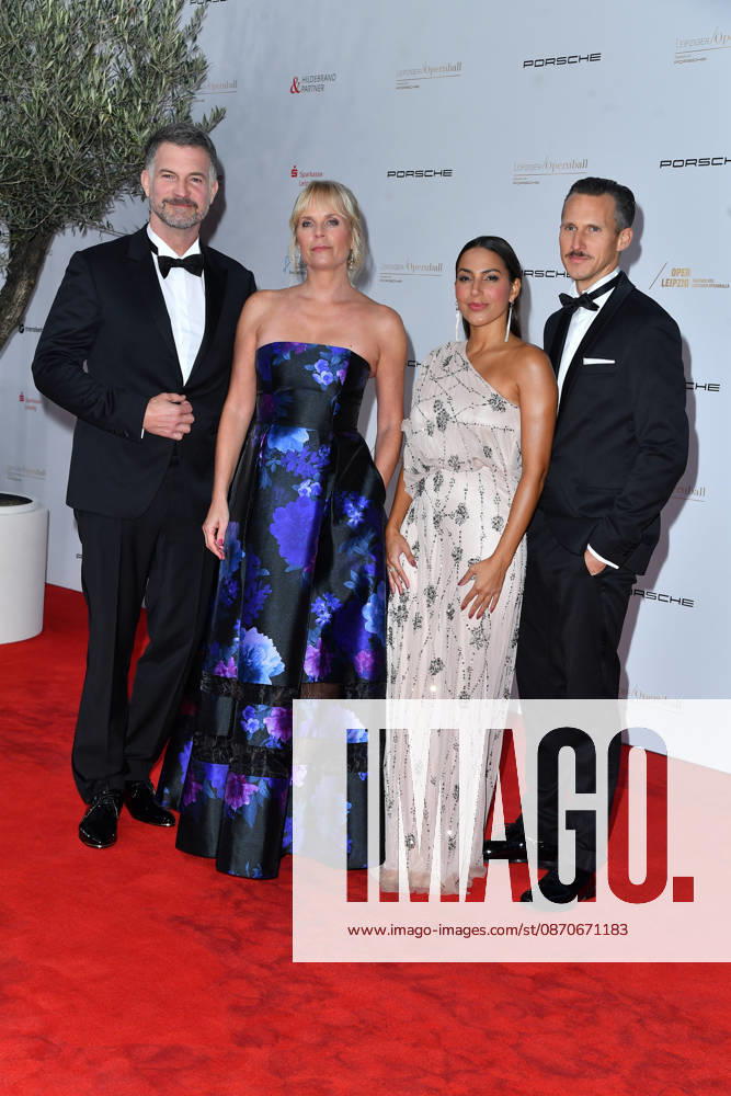 Simon Böer, Melanie Marschke und Amy Mussul und Johannes Hendrik Langer beim Leipziger Opernball 2026 in der Oper Leipzig am 24.10.2026