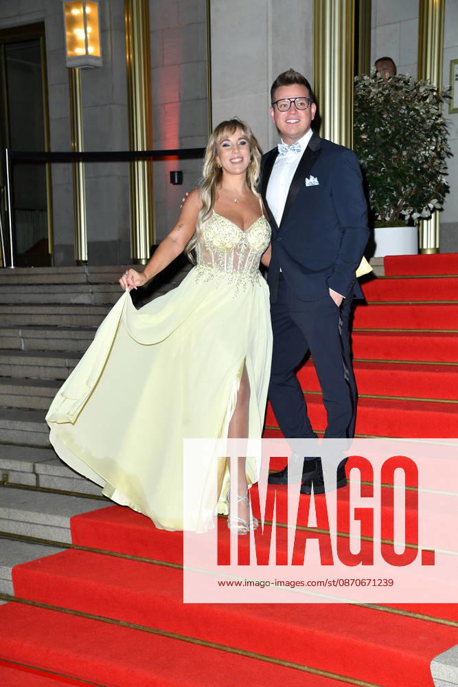 Annemarie Eilfeld und Dominik Ledeabeim Leipziger Opernball 2026 in der Oper Leipzig a m 24.10.2026