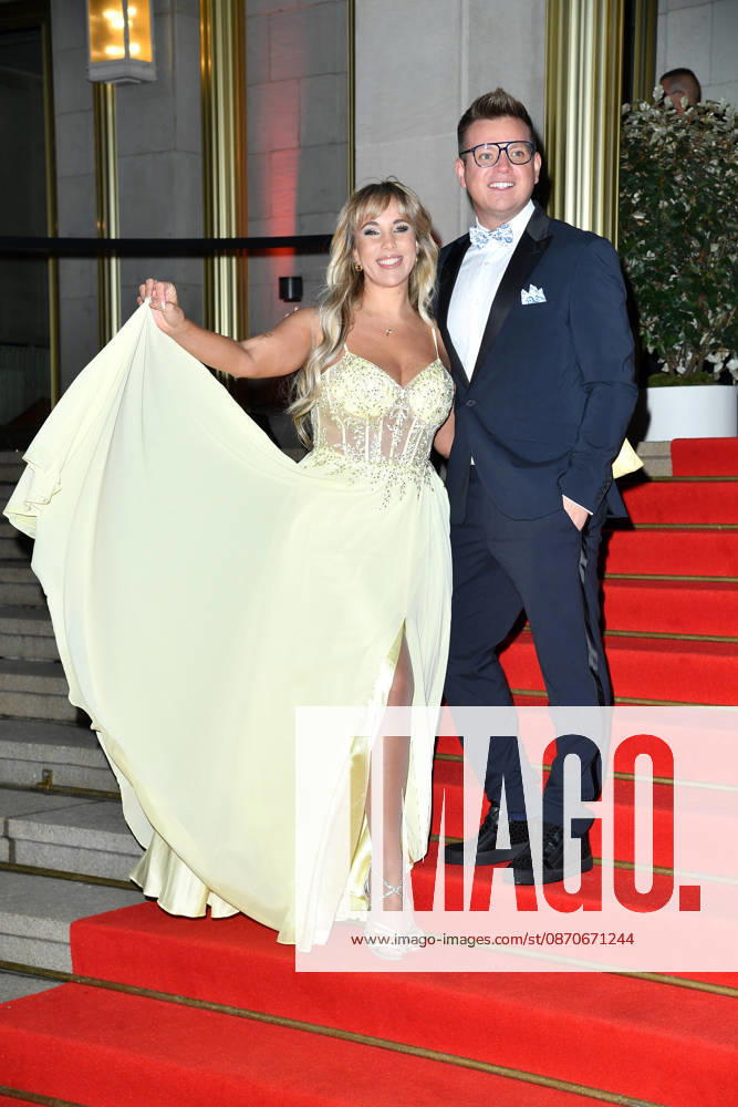 Annemarie Eilfeld und Dominik Ledeabeim Leipziger Opernball 2026 in der Oper Leipzig a m 24.10.2026