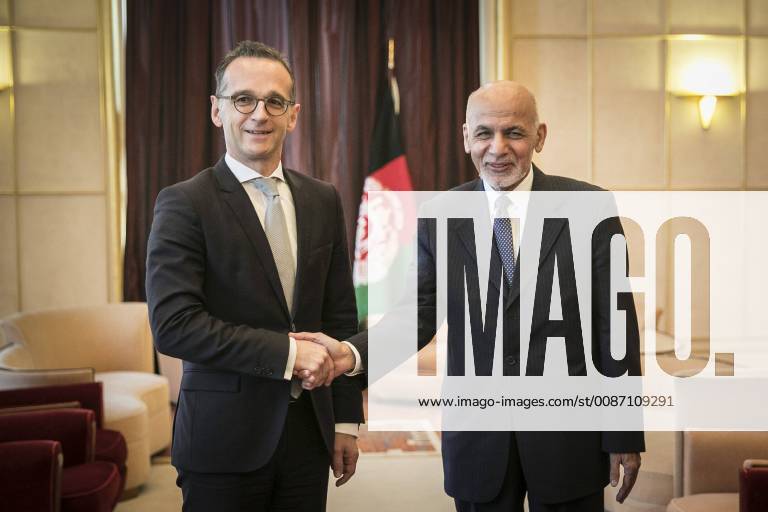 Bundesaussenminister Heiko Maas (L), SPD, trifft sich mit Aschraf Ghani (R), Praesident von Afghanistan, zum Gespraech im Rahmen der Afghanistan-Konferenz in Genf, 28.11.2018. Genf Switzerland