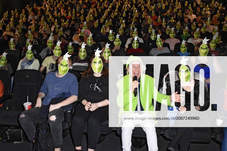 Otto Waalkes auf Kinotour zum Animationsfim Der Grinch The Grinch im Mathäser Filmpalast. München
