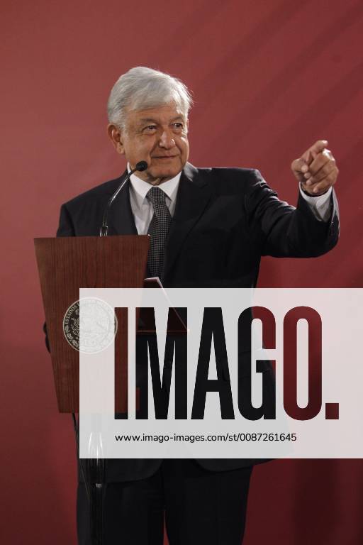 Mexiko, Andres Manuel Lopez Obrador Pressekonferenz Mexico s President, Andres Manuel Lopez Obrador, speaks during a press conference after a meeting with the Security Cabinet in Mexico City, Mexico, on 3 December 2018. Lopez Obrador explain that he wants to looking for an agreement with USA and Canada to invest in Central America and face the migratory phenomenon. Lopez Obrador looks for an agreement with USA and Canada to invest in Central America !ACHTUNG: NUR REDAKTIONELLE NUTZUNG!