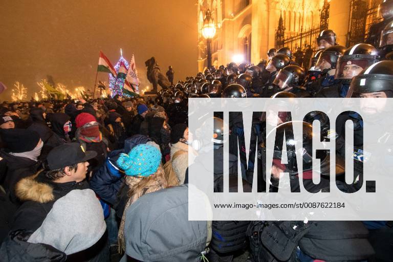 Demonstration against government because of the changes in labor law in Budapest. 2018.12.13. Photo:Vörös Szilárd