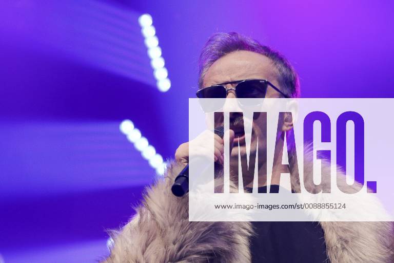 TV Moderator Jan Böhmermann und sein Rundfunk Tanzorchester Ehrenfeld beim Konzert am 25.01.2019 im Haus Auensee Leipzig