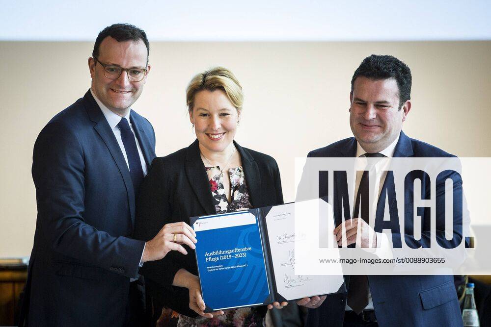 Bundesfamilienministerin Franziska Giffey (M), SPD, Bundesgesundheitsminister Jens Spahn (L), CDU, und Bundesarbeitsminister Hubertus Heil (R), SPD, aufgenommen im Rahmen der Zweiten Sitzung des Dachgremiums Konzertierte Aktion Pflege in Berlin, 28.01.2019. Berlin Germany