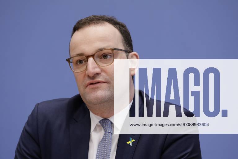 Bundesminister für Gesundheit Jens Spahn, Deutschland, Berlin, Bundespressekonferenz, Thema: Nationale Dekade gegen Krebs