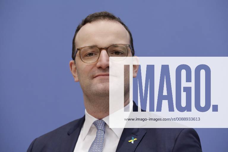 Bundesminister für Gesundheit Jens Spahn, Deutschland, Berlin, Bundespressekonferenz, Thema: Nationale Dekade gegen Krebs