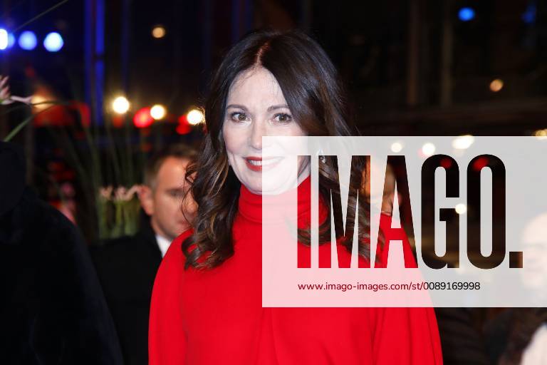 Iris Berben bei der Eroeffnung der 69. Berlinale mit der Film Premiere von The Kindness of Strangers am 7.02.2019 in Berlin Berlinale Opening mit der The Kindness of Strangers Film Premiere in Berlin, 2019