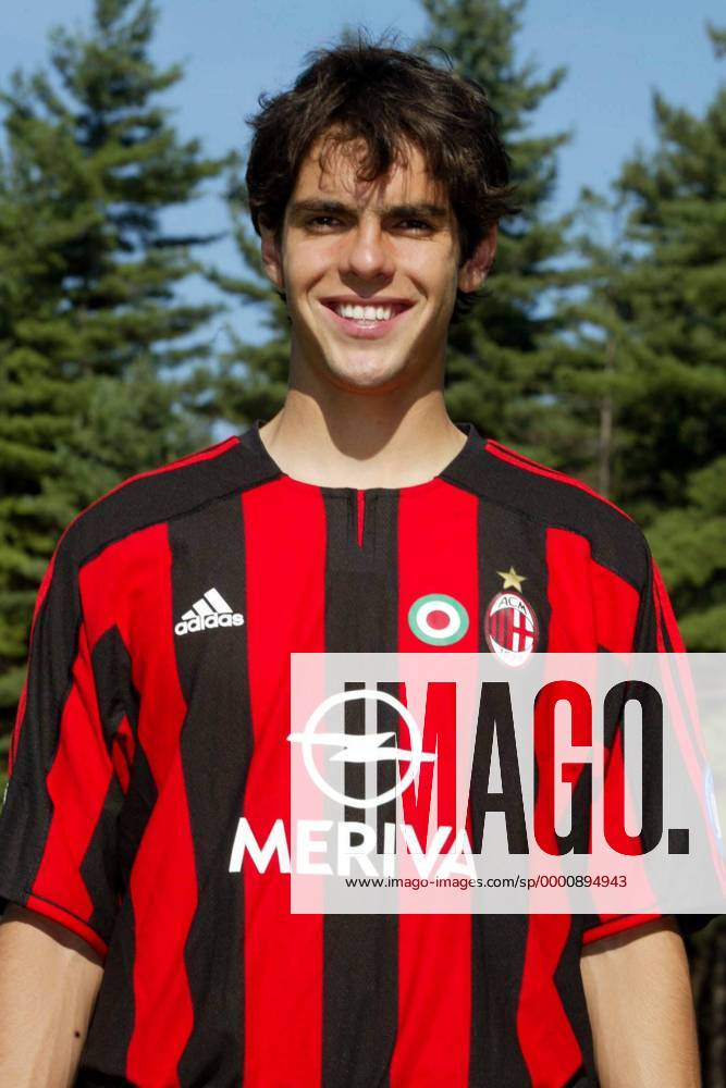 Kaka (Milan) Fußball Herren Serie A 2003 2004, 1. Italienische Liga, Vorstellung, Präsentation, Pressetermin, Porträttermin, Porträt Mailand Freude,