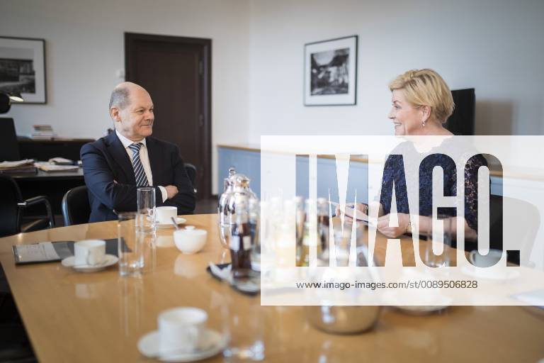 Bundesfinanzminister Olaf Scholz (L), SPD, trifft sich mit Siv Jensen (R), Finanzministerin von Norwegen, in Berlin, 20.02.2019. Berlin Germany