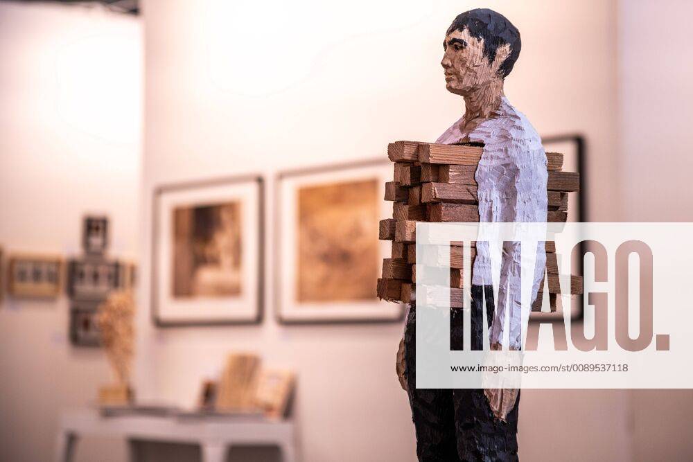 Art Karlsruhe 2019 am 21.02.2019 in Karlsruhe {locationtaken, lctk}, Germany,GER, Europe Kreative Holzarbeiten