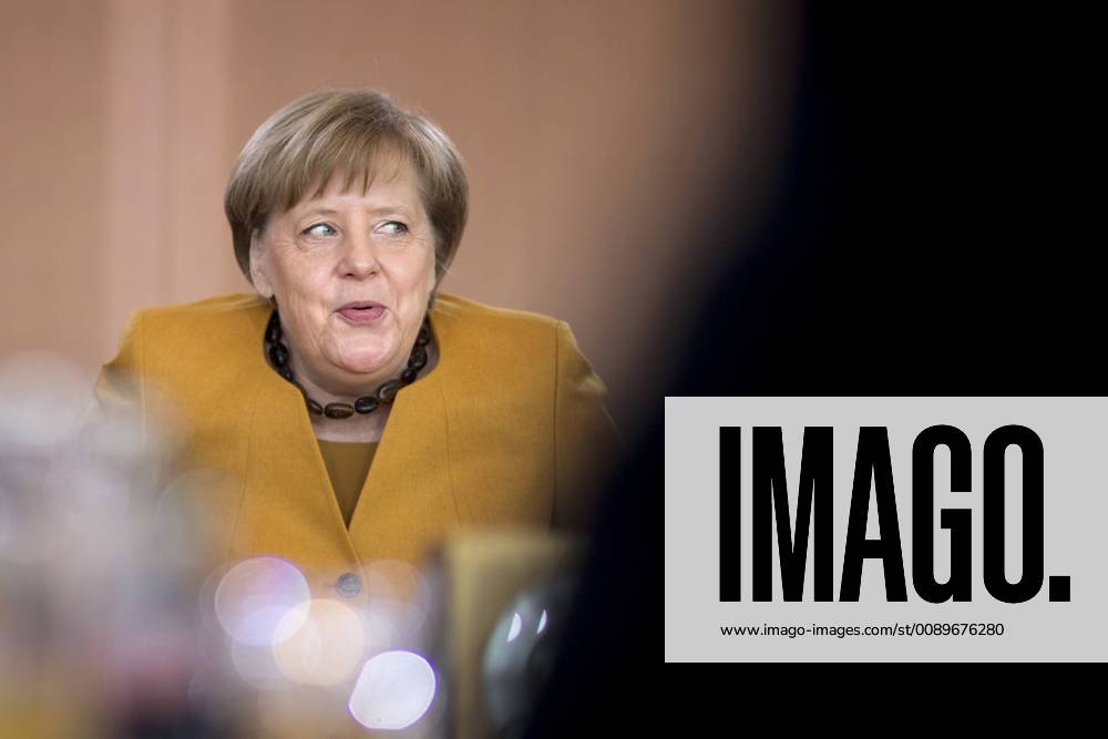 Angela Merkel, Kabinett DEU, Deutschland, Germany, Berlin, 27.02.2019 Angela Merkel, Bundeskanzlerin CDU, vor der Kabinettssitzung im Berliner Kanzleramt in Berlin. Angela Merkel, Chancellor CDU, during a cabinet meeting at the chancellor office in Berlin, Germany.