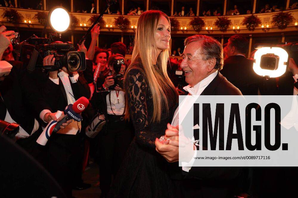 Opernball Wien, Oper, 28. 02. 2019 Richard LUGNER, Elle MacPHERSON