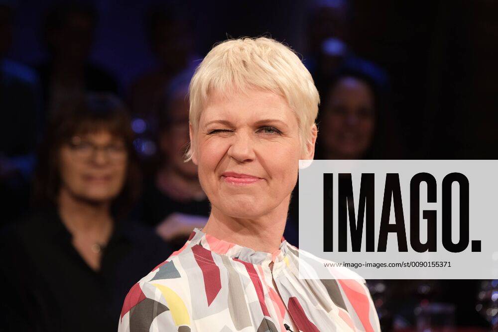 Hamburg Cordula Stratmann beim Fototermin der NDR Talk Show Talkshow am 15.3.2019 im NDR Fernsehstudio Hamburg Lokstedt vor der Sendung am gleichen Abend