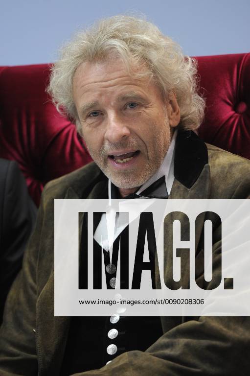 Nach über 40 Jahren Ehe Thea und Thomas Gottschalk haben sich getrennt. Archivfoto: Thomas GOTTSCHALK (Moderator,Showmaster), Einzelbild,angeschnittenes Einzelmotiv,Portraet,Portrait,PortrÅ t. Verleihung der Querdenker Awards 2015 am 25.11.2015.