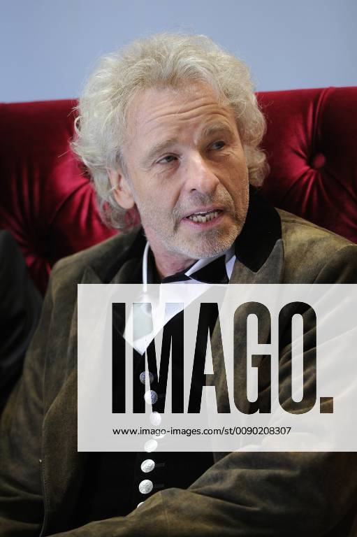 Nach über 40 Jahren Ehe Thea und Thomas Gottschalk haben sich getrennt. Archivfoto: Thomas GOTTSCHALK (Moderator,Showmaster), Einzelbild,angeschnittenes Einzelmotiv,Portraet,Portrait,PortrÅ t. Verleihung der Querdenker Awards 2015 am 25.11.2015.