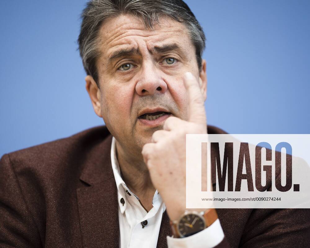 Sigmar Gabriel (SPD) im Rahmen der Bundespressekonferenz in Berlin, 21.03.2019 Berlin Deutschland
