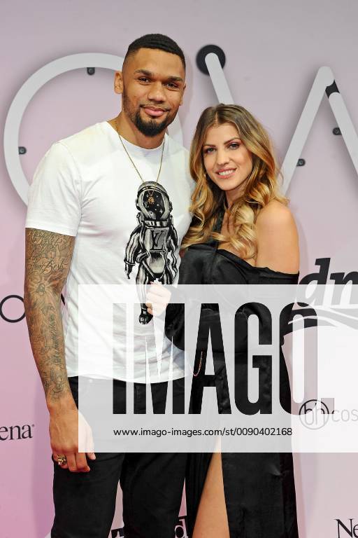 GLOW - The Beauty Convention. Dominic und Sarah Harrison anläßlich der GLOW - The Beauty Convention am 30.03.2019 in Stuttgart. 20190330MWI1428