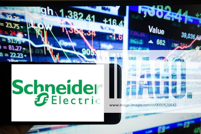 CAC 40 Unternehmen, Das Logo von Schneider Electric ist auf einem Bildschirm eines Smartphones zu sehen. Es ist im französischen Leitindex CAC 40 gelistet. CAC 40 steht für Cotation Assistee en Continu und es sind die 40 wichtigsten börsennotierten Unternehmen Frankreichs gelistet. Paris Ile de France Frankreich Euronext
