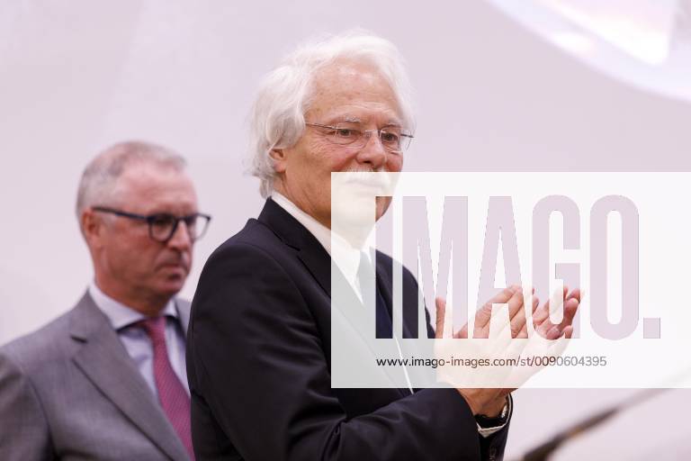 Thomas Roth bei der Verleihung des Lew Kopelew Preis für Frieden und Menschenrechte 2019, der dieses Jahr an den Kapitän Claus-Peter Reisch und die Dresdner Seenotrettungsinitiative Mission Life e.V. verliehen wurde, in der Zentrale der Kreissparkasse Köln am Neumarkt. Köln