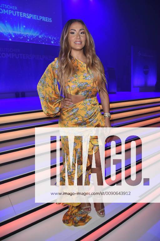 Enissa Amani beim Deutscher Computerspielpreis 2019 im Admiralspalast in Berlin am 09.04.2019