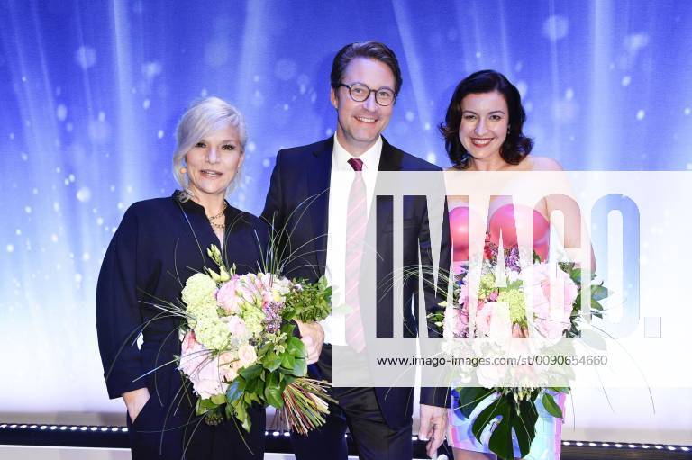 Ina Müller, Andreas Scheuer und Dorothee Bär bei der Verleihung des Deutschen Computerspielpreises 2019 im Admiralspalast. Berlin