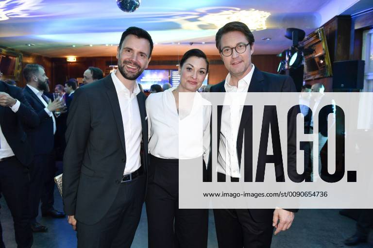 Felix Falk, Lina van de Mars und Andreas Scheuer bei der Verleihung des Deutschen Computerspielpreises 2019 im Admiralspalast. Berlin