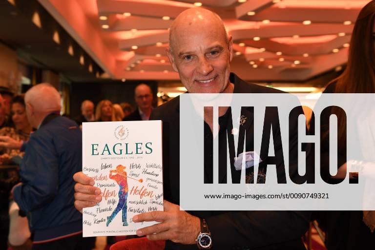 Simon Licht Eagles Magazinpräsentation 2019 Charityveranstaltung Golfmagazin Eagles Charity Golfclub München 14. April 2019