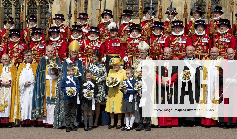 PAP04192171 Queen Elizabeth II and Princess Eugenie attend the traditional Royal Maundy Service at St George s Chapel in Windsor. 238003 2019-04-18 Windsor Etats-Unis Reine Elizabeth Elisabeth II de Windsor (Angleterre)
