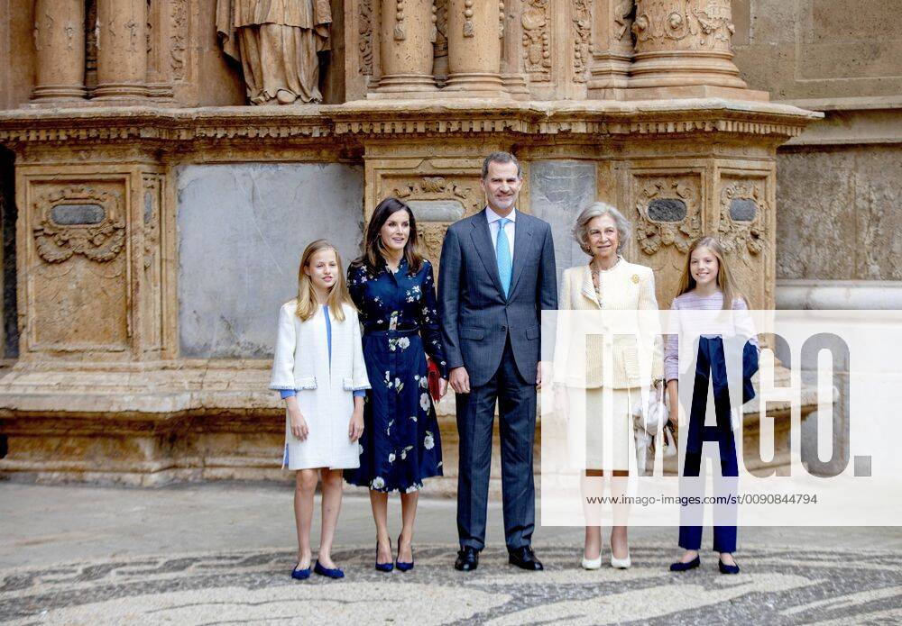 Mallorca Queen Letizia and King Felipe with Princess Leonor and Princess Sofia and Queen Sofia attend the mass to mark Eastern Sunday at Palma de Mallorca s cathedral, at Palma de Mallorca.