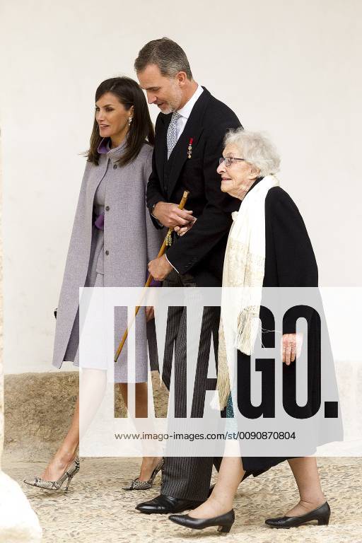 King Felipe VI of Spain, Queen Letizia and Uruguayan poet Ida Vitale (R) during the Cervantes Literature Prize ceremony at the University of Alcala in Madrid on April 23, 2019. (20190423023)