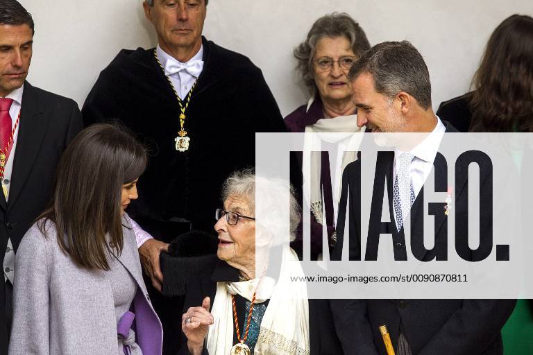 King Felipe VI of Spain, Queen Letizia and Uruguayan poet Ida Vitale (C) during the Cervantes Literature Prize ceremony at the University of Alcala in Madrid on April 23, 2019. (20190423036)