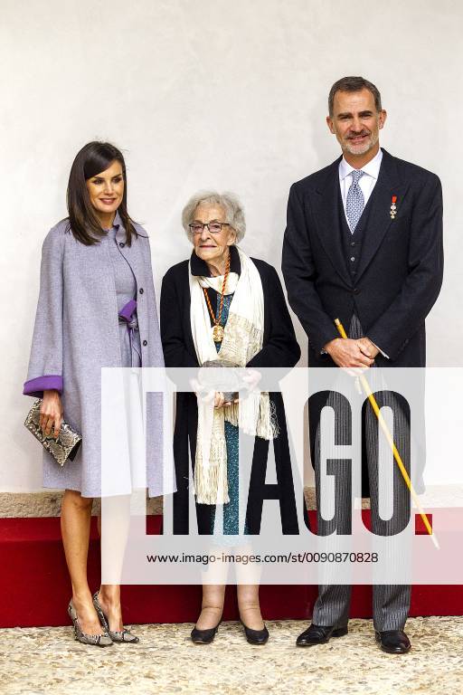 King Felipe VI of Spain, Queen Letizia and Uruguayan poet Ida Vitale (C) during the Cervantes Literature Prize ceremony at the University of Alcala in Madrid on April 23, 2019. (20190423032)
