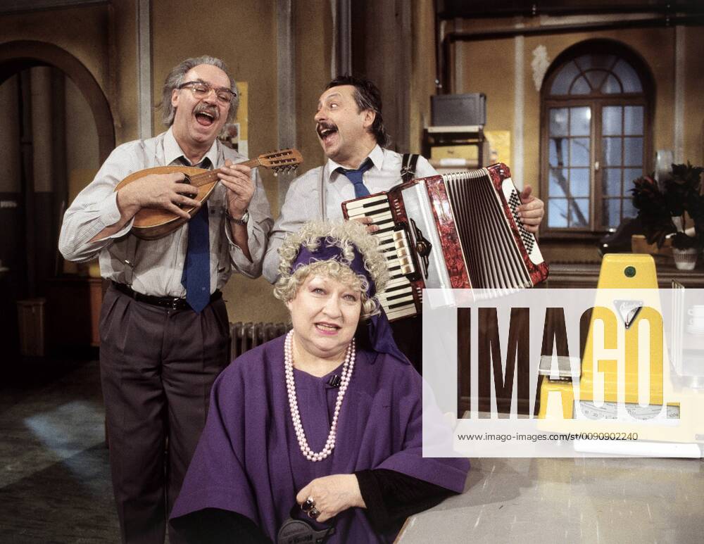 SALTO POSTALE Der Rubel rollt D 1996 Franz Josef Gottlieb ACHIM WOLFF, HELEN VITA, WOLFGANG STUMPH in der Episode: Der Rubel rollt . C42720 Überschrift: SALTO POSTALE D 1996