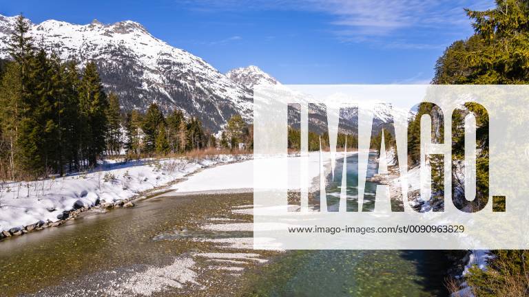 Austria, Tirol, Lech valley, Lech river in winter STSF01862