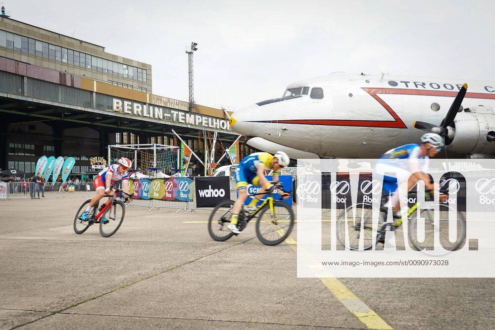Berlin,Deutschland,GER, Flughafen Tempelhof Gelände,VELOBerlin 2019, Messe VELOBerlin, Das Fahrradfestival ist eine Publikumsleitmesse rund um Fahrrad & urbane Mobilität. Mehr als 270 Aussteller präsentieren auf der VELOBerlin aktuelle Trends und Innovationen aus der Fahrradbranche und dem Bereich urbane Mobilität.