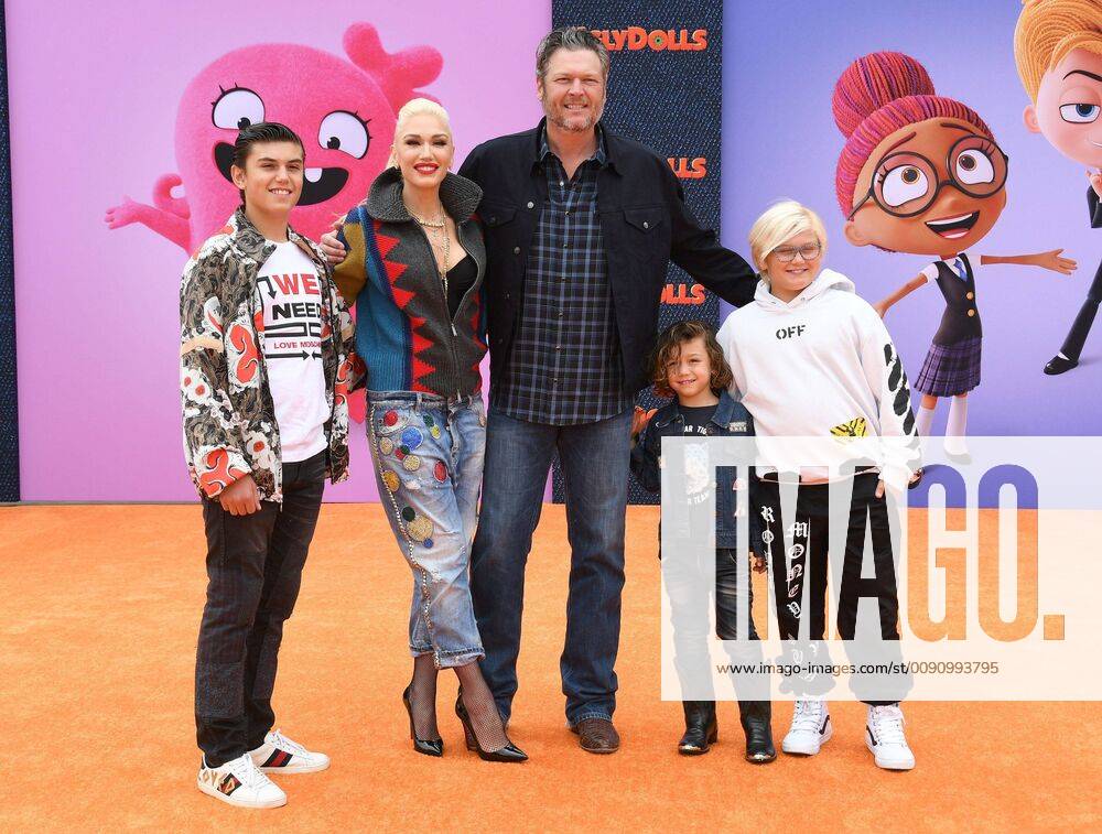 Los Angeles, California - Zuma Nesta Rock Rossdale, Blake Shelton, Gwen Stefani, Apollo Bowie Flynn Rossdale. UGLYDOLLS World Premiere held at Regal L.A. Live: A Barco Innovation Center. Photo Credit: Birdie Thompson AdMedia 238303 2019-04-27 California Los Angeles Etats-Unis
