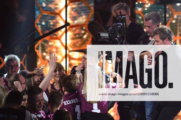 Deutschland sucht den Superstar Finale am 27.04.2019 in den MMC Studios in Köln DSDS Gewinner; Davin Herbrüggen und Oliver Geissen