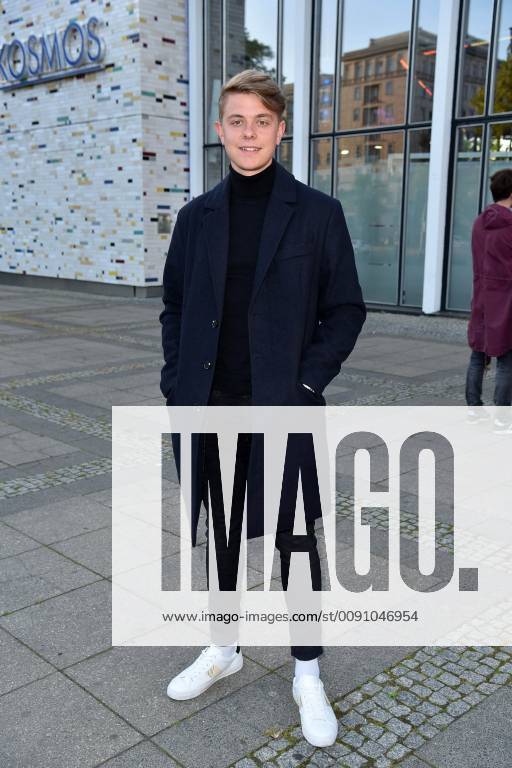 Jonas Ems beim Young Icons Award 2019 im Kosmos in Berlin am 30.04.2019