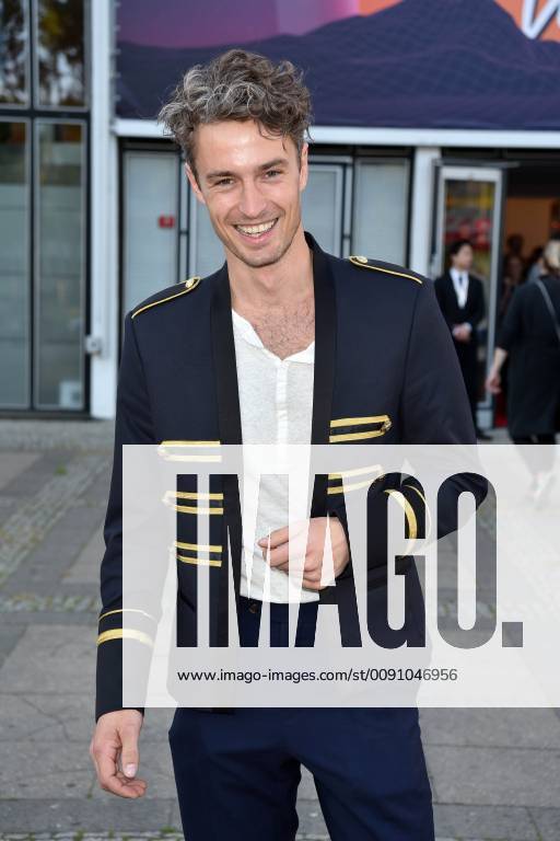 Simon Lohmeyer beim Young Icons Award 2019 im Kosmos in Berlin am 30.04.2019